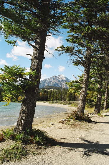 Lake Annette (Jasper National Park)